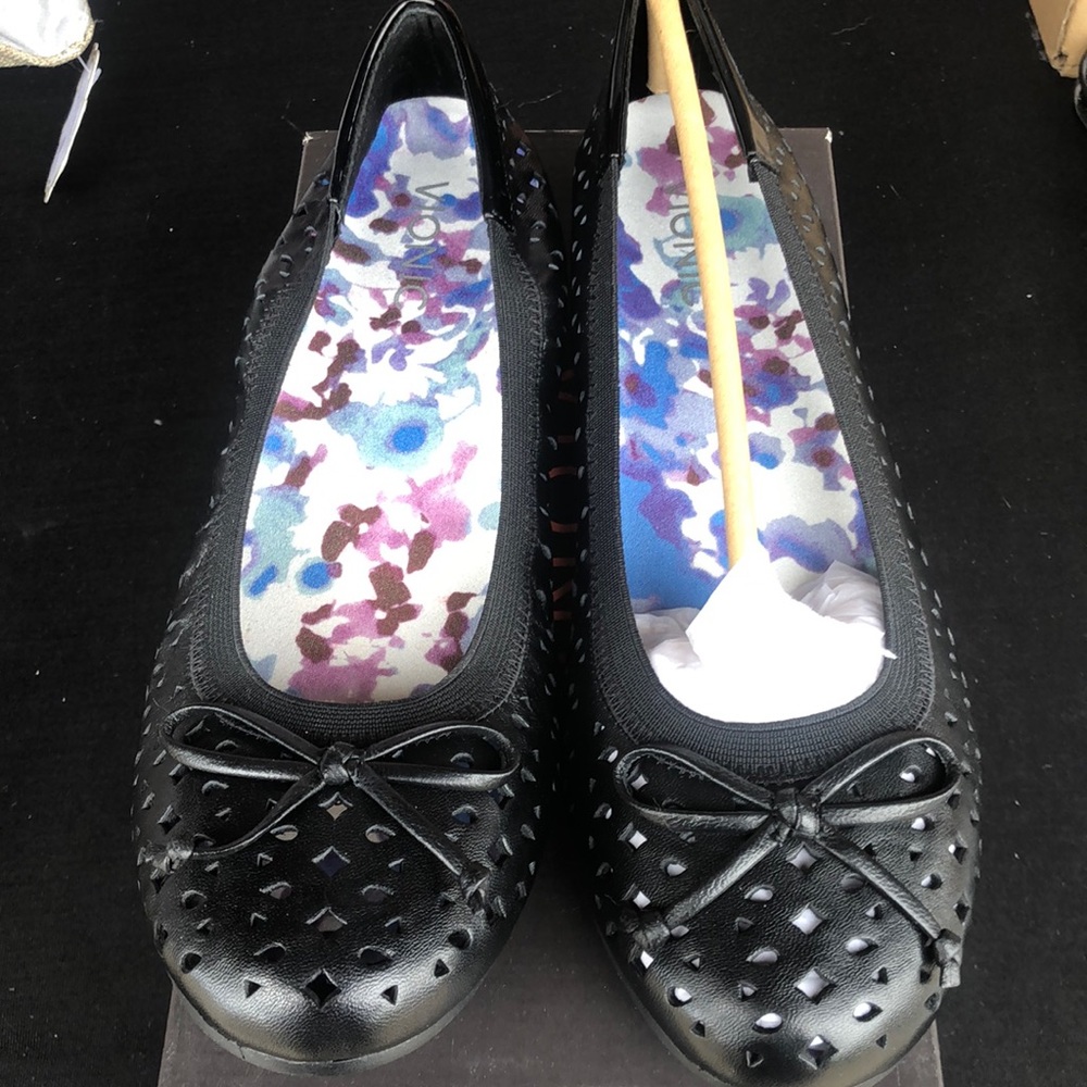 Vionic flat women’s shoes